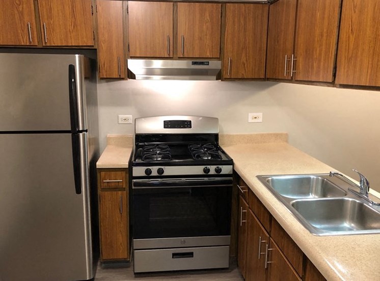 1BR, 1BA Standard D-Style Kitchen with Stainless Steel option